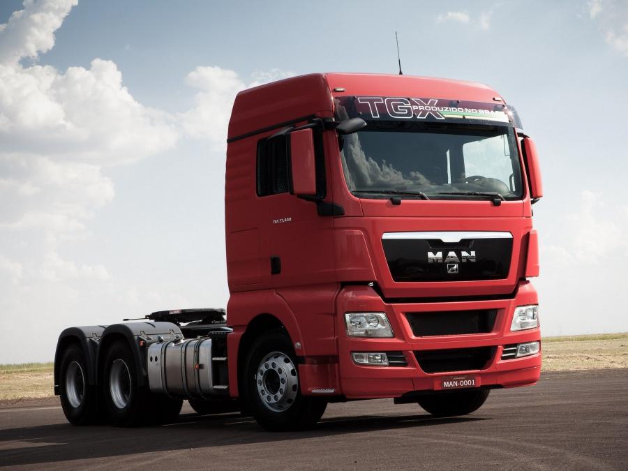  MAN TGX 33.440 2012 года  (фото 2 из 8)